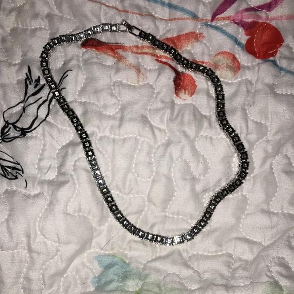 Rhinestone necklace - Picture 3 of 11